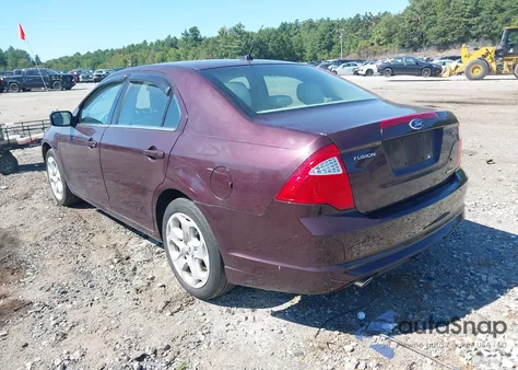 2011 Ford Fusion Se z USA, uszkodzony, nr VIN 3FAHP0HG4BR239219